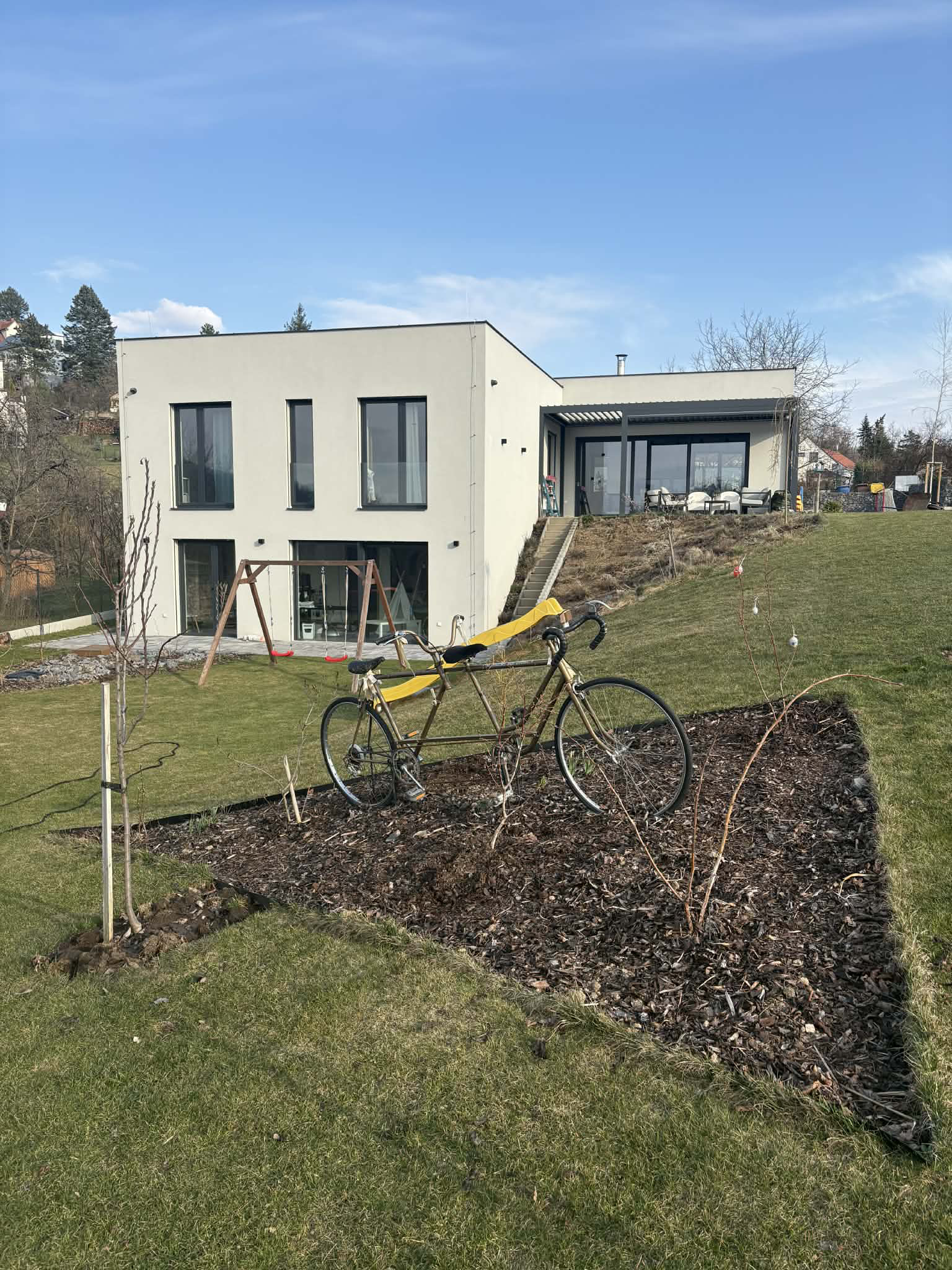 RD ve svahu — exteriér
