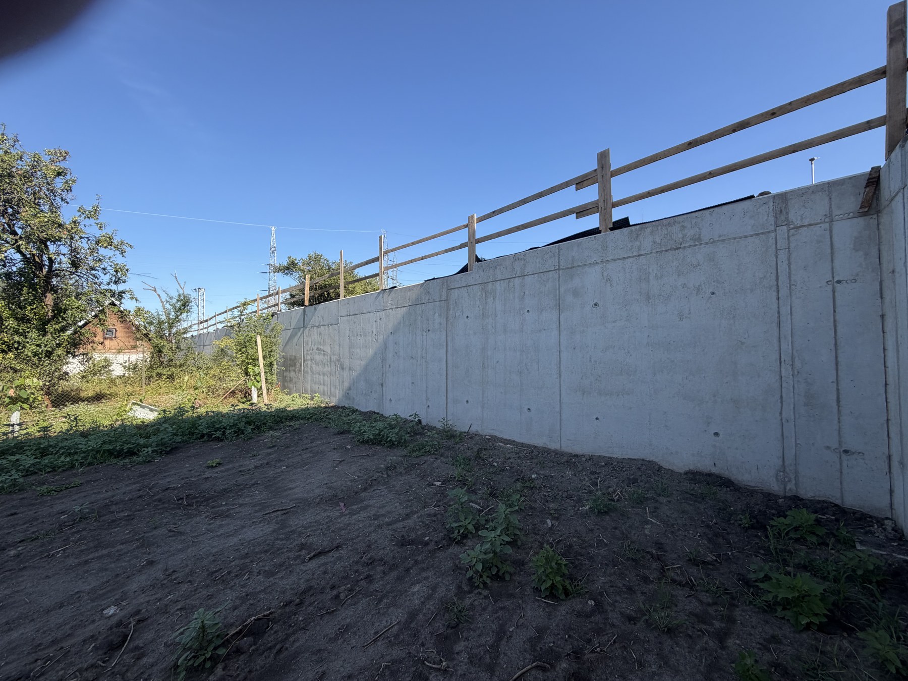 Sokolnice — realizace opěrné stěny, pohled 2