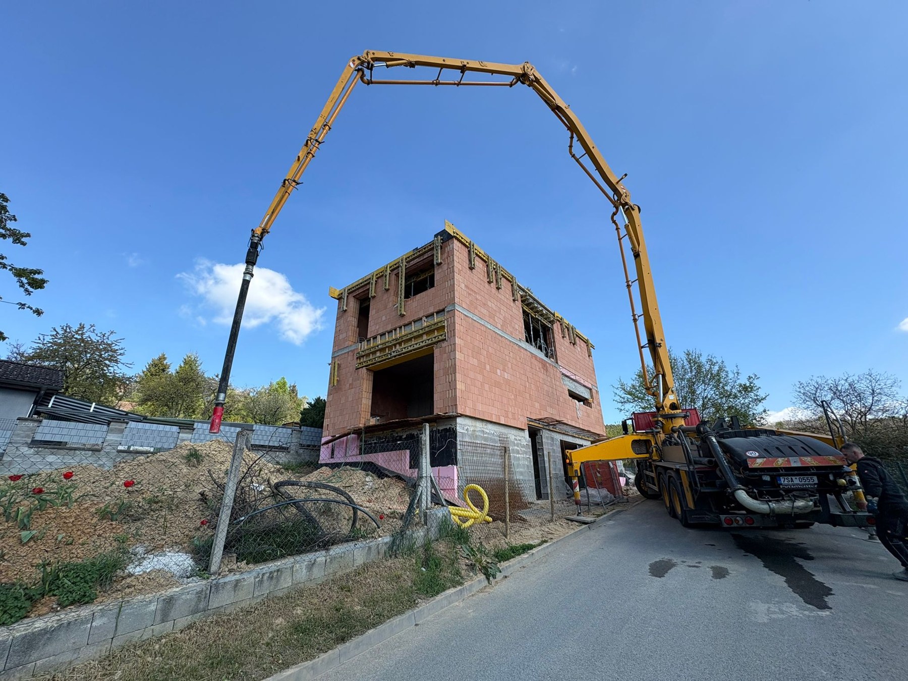 Rodinný dům Rozdrojovice — betonáž konstrukcí